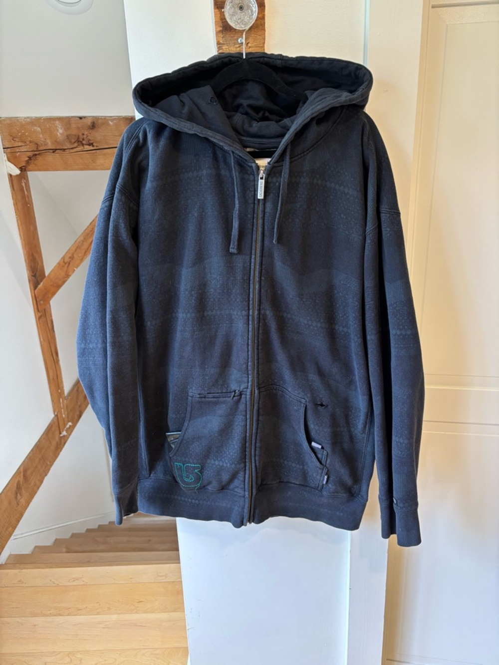 Men’s Burton Sleeper Hoodie, with Inflatable Neck Pillow, size XL